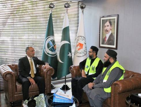 07-3-2023,Islamabad: Chairman Baitussalam calls on Chairman NDMA Lt Gen Inam Haider Malik in his office at NDMA HQs